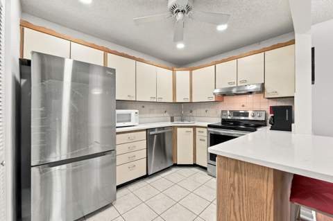313 Pine Ridge Circle #C-2, Greenacres FL - photo 8 of 35