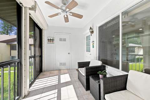 313 Pine Ridge Circle #C-2, Greenacres FL - photo 12 of 35