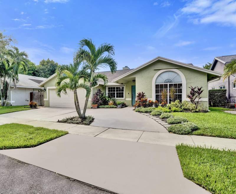 4 bedroom Single Family Residence at 3610 NW 58th Street, Parkwood V, Coconut Creek — photo 3