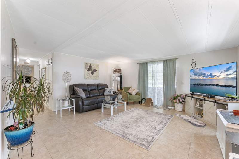 2 bedroom Manufactured Home at 8702 Duchess Court #352, Sea Meadows, Boynton Beach — photo 3