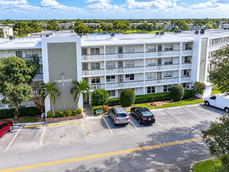 2 bedroom Condominium at 2023 Lyndhurst I, Lyndhurst I Condo, Deerfield Beach — photo 1