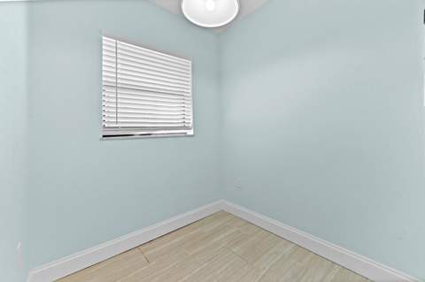 1021 Mockingbird Lane #415, Plantation FL - photo 10 of 34