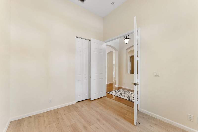 5 bedroom Single Family Residence at 6929 Finamore Circle, Journeys End 1, Lake Worth — photo 4