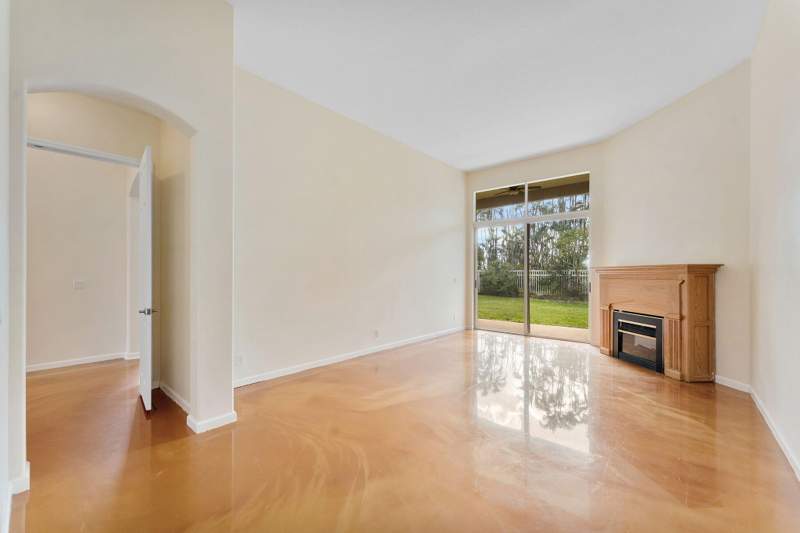 5 bedroom Single Family Residence at 6929 Finamore Circle, Journeys End 1, Lake Worth — photo 5