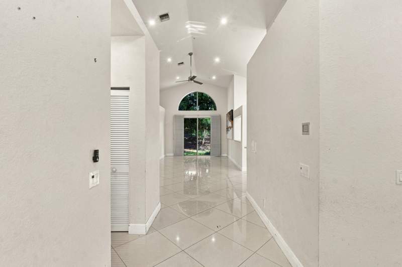 3 bedroom Single Family Residence at 6355 NW 80th Drive, Mayfair At Parkland, Parkland — photo 4