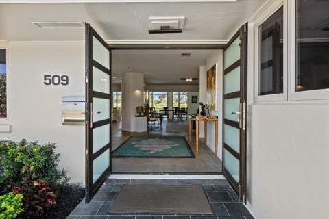 509 Greenway Drive, North Palm Beach FL - photo 6 of 31