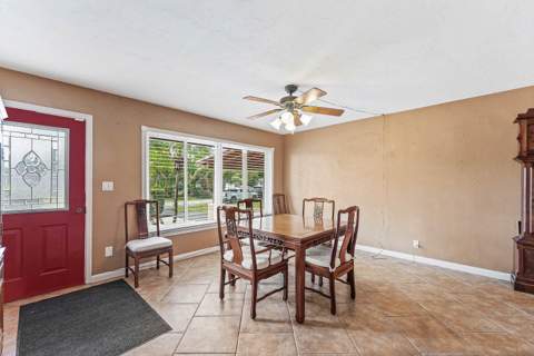 740 Caroline Avenue, West Palm Beach FL - photo 6 of 35
