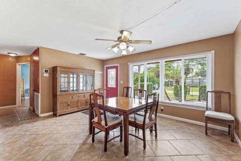 740 Caroline Avenue, West Palm Beach FL - photo 8 of 35