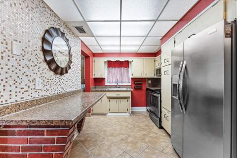 740 Caroline Avenue, West Palm Beach FL - photo 13 of 35