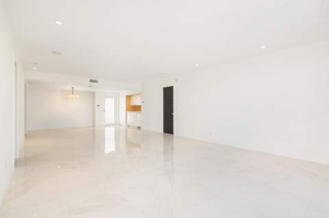 2275 S Ocean Boulevard #307A, Palm Beach FL - photo 7 of 34