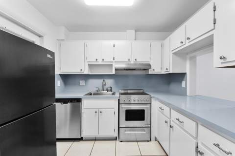 2050 NE 39th Street #E307, Lighthouse Point FL - photo 12 of 29