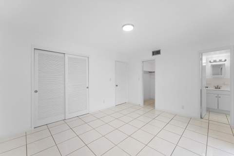 2050 NE 39th Street #E307, Lighthouse Point FL - photo 21 of 29