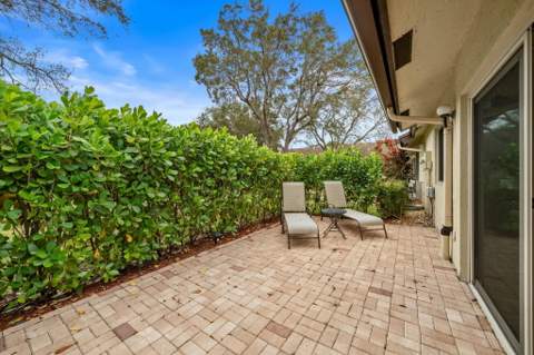 137 Meander Circle, Royal Palm Beach FL - photo 22 of 30