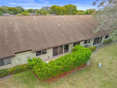 137 Meander Circle, Royal Palm Beach FL - photo 23 of 30