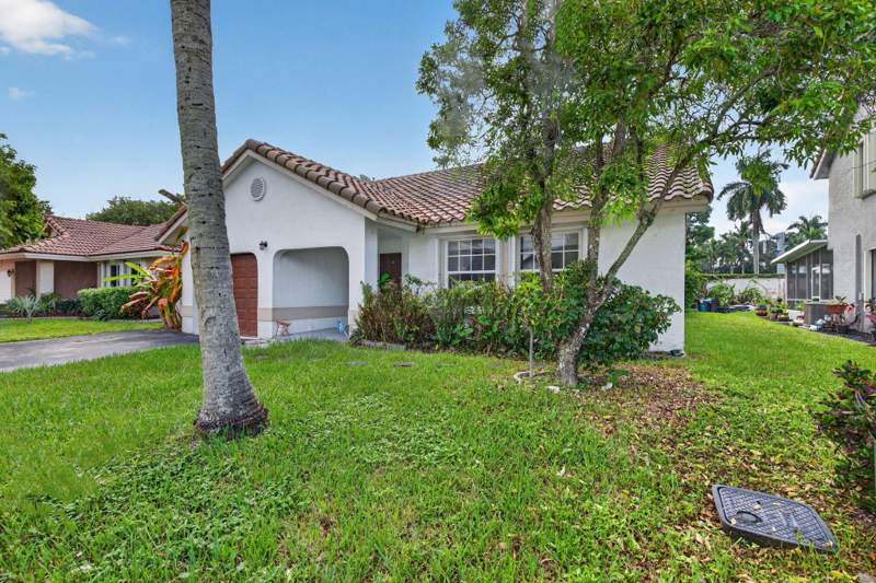 3 bedroom Single Family Residence at 12132 NW 34th Street, Sawgrass Estates North, Sunrise — photo 3
