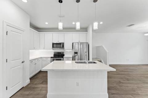 562 Parsons Way, Deerfield Beach FL - photo 10 of 40