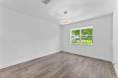562 Parsons Way, Deerfield Beach FL - photo 15 of 40