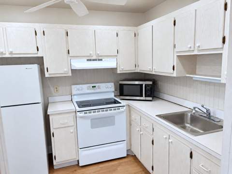 139 Saxony C, Delray Beach FL - photo 9 of 28