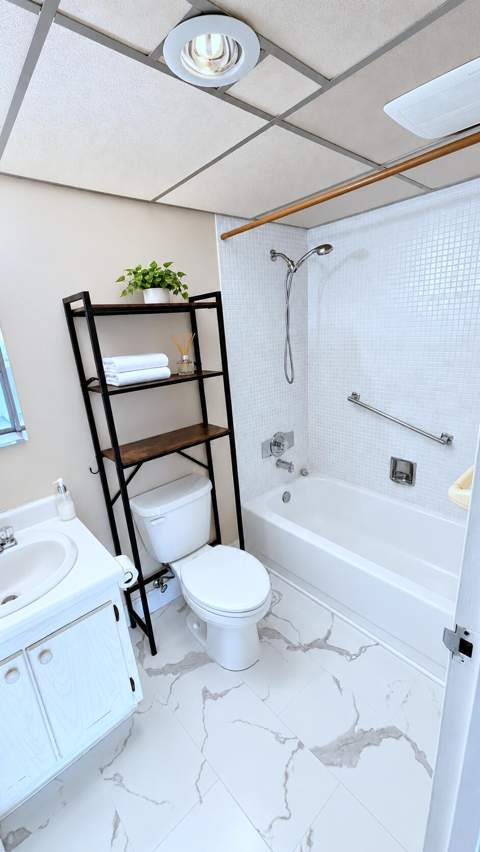 139 Saxony C, Delray Beach FL - photo 16 of 28