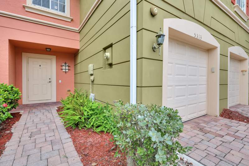 3 bedroom Townhouse at 5313 SE Jennings Lane, Martins Crossing, Stuart — photo 4