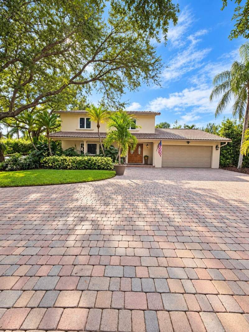 5 bedroom Single Family Residence at 3800 SW 137th Avenue, Country Club Ranches, Miramar — photo 2
