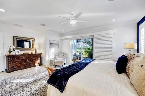4866 S Lake Drive, Boynton Beach FL - photo 15 of 35