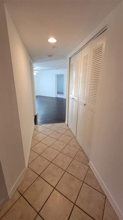 4175 N Haverhill Road #903, West Palm Beach FL - photo 8 of 20