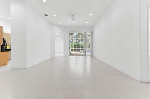 6389 Cortona Street, Lake Worth FL - photo 6 of 42