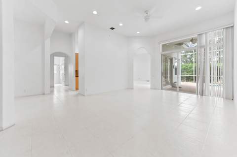 6389 Cortona Street, Lake Worth FL - photo 7 of 42