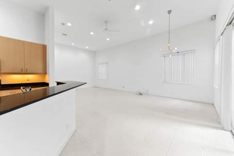 6389 Cortona Street, Lake Worth FL - photo 15 of 42