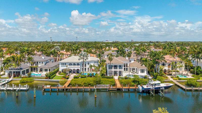 11 bedroom Single Family Residence at 792 Harbour Isle Court, Harbour Isles, North Palm Beach — photo 4