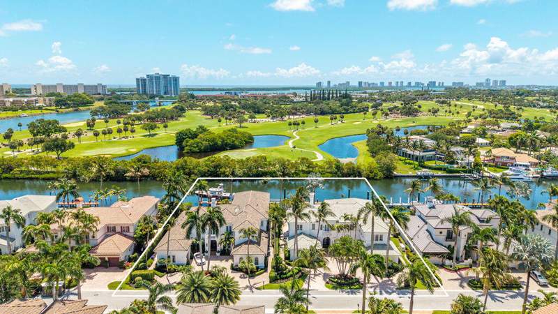11 bedroom Single Family Residence at 792 Harbour Isle Court, Harbour Isles, North Palm Beach — photo 2