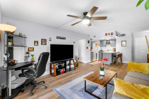 1428 SE 4th Avenue, Deerfield Beach FL - photo 16 of 34