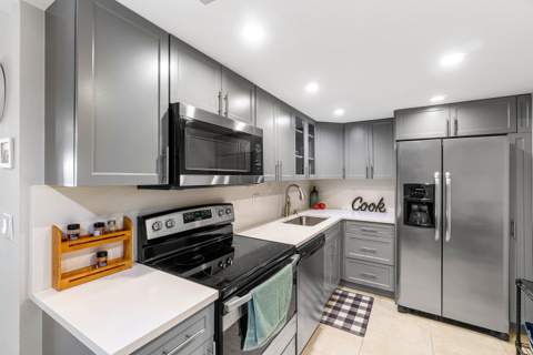 1428 SE 4th Avenue, Deerfield Beach FL - photo 11 of 34