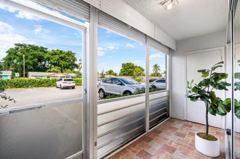 1428 SE 4th Avenue, Deerfield Beach FL - photo 24 of 34