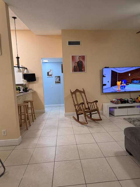 534 Springdale Circle #53-D, Palm Springs FL - photo 8 of 18