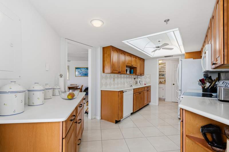 3 bedroom Condominium at 2400 S Ocean Drive #8102, Seascape II Condominium, Fort Pierce — photo 3