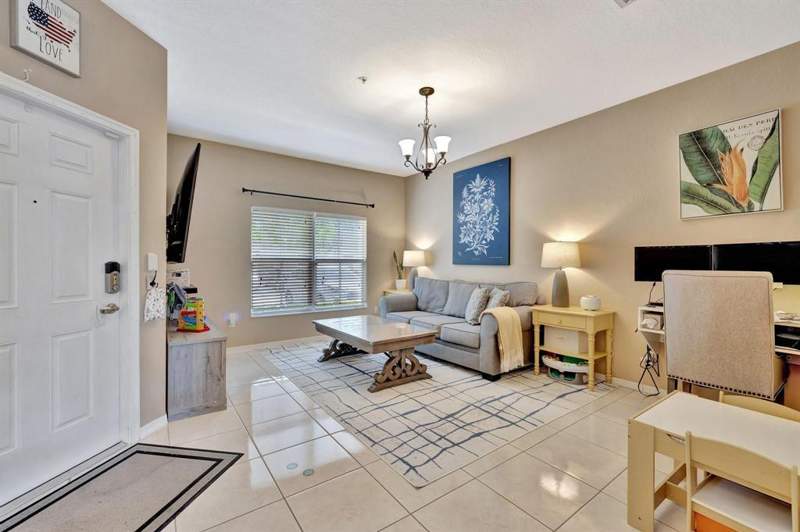 2 bedroom Townhouse at 2851 W Prospect Road #1209, Tuscan Villas Condo, Tamarac — photo 3