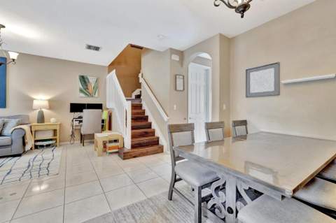 2851 W Prospect Road #1209, Tamarac FL - photo 8 of 39