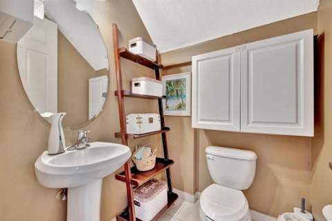 2851 W Prospect Road #1209, Tamarac FL - photo 16 of 39