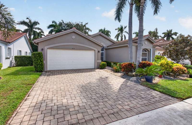3 bedroom Single Family Residence at 9678 Harbour Lake Circle, Palm Isles, Boynton Beach — photo 2