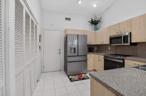 9678 Harbour Lake Circle, Boynton Beach FL - photo 22 of 86