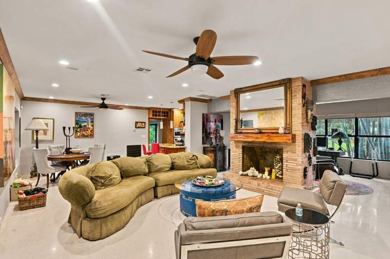 2 bedroom Single Family Residence at 1549 SW 30th Place, Oak Lane Sec Addition, Fort Lauderdale — photo 5