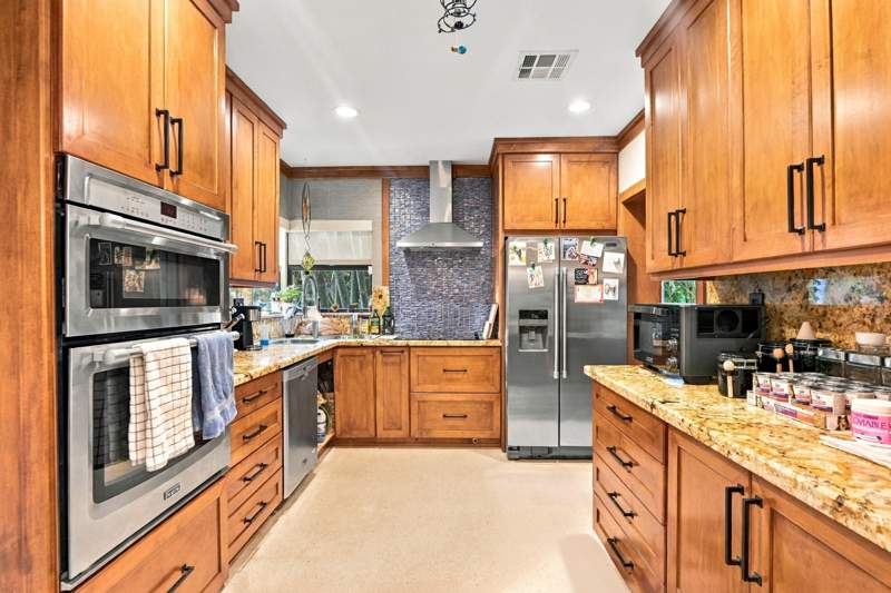 2 bedroom Single Family Residence at 1549 SW 30th Place, Oak Lane Sec Addition, Fort Lauderdale — photo 4