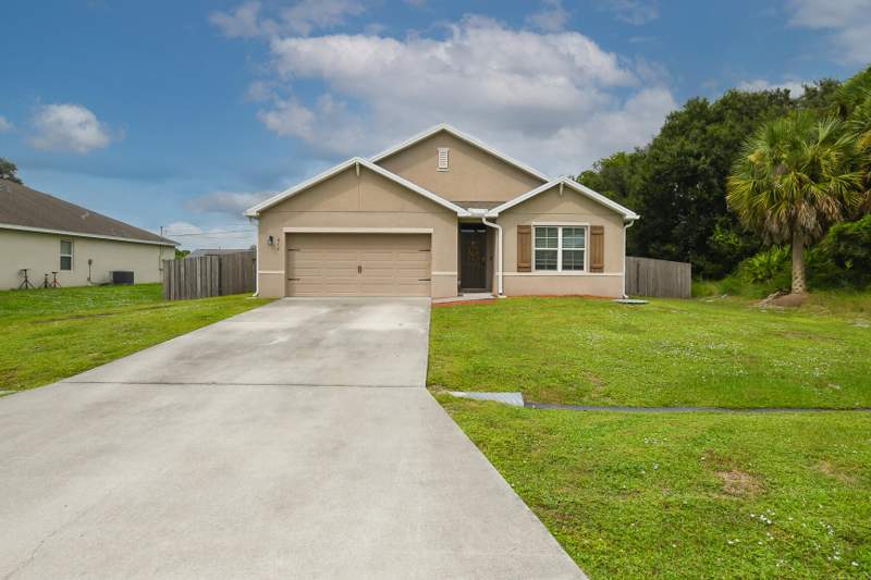 4 bedroom Single Family Residence at 613 SW Post Terrace, Port St Lucie Section 9, Port St. Lucie — photo 2
