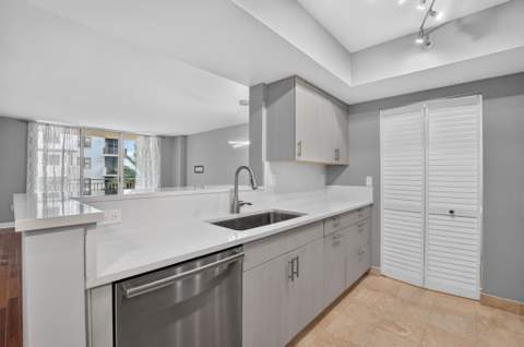 99 SE Mizner Boulevard #435, Boca Raton FL - photo 6 of 46
