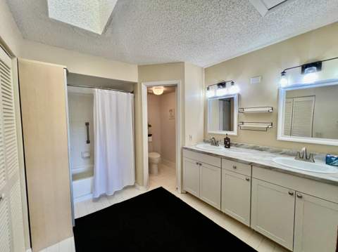6944 Briarlake Circle #201, Palm Beach Gardens FL - photo 17 of 42
