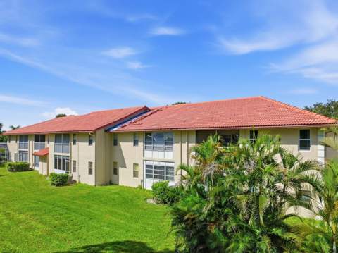 3041 Holiday Springs Boulevard #201, Margate FL - photo 23 of 29