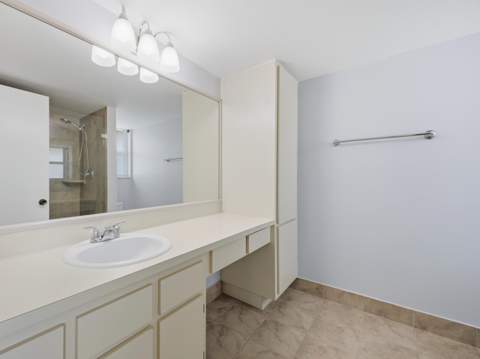 3041 Holiday Springs Boulevard #201, Margate FL - photo 14 of 29