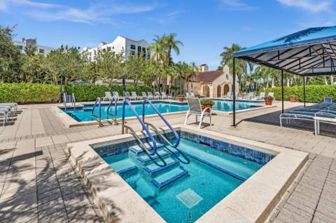 7564 Regency Lake Drive #202, Boca Raton FL - photo 8 of 80